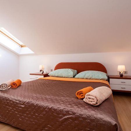 Apartmani Velnic Baška Esterno foto