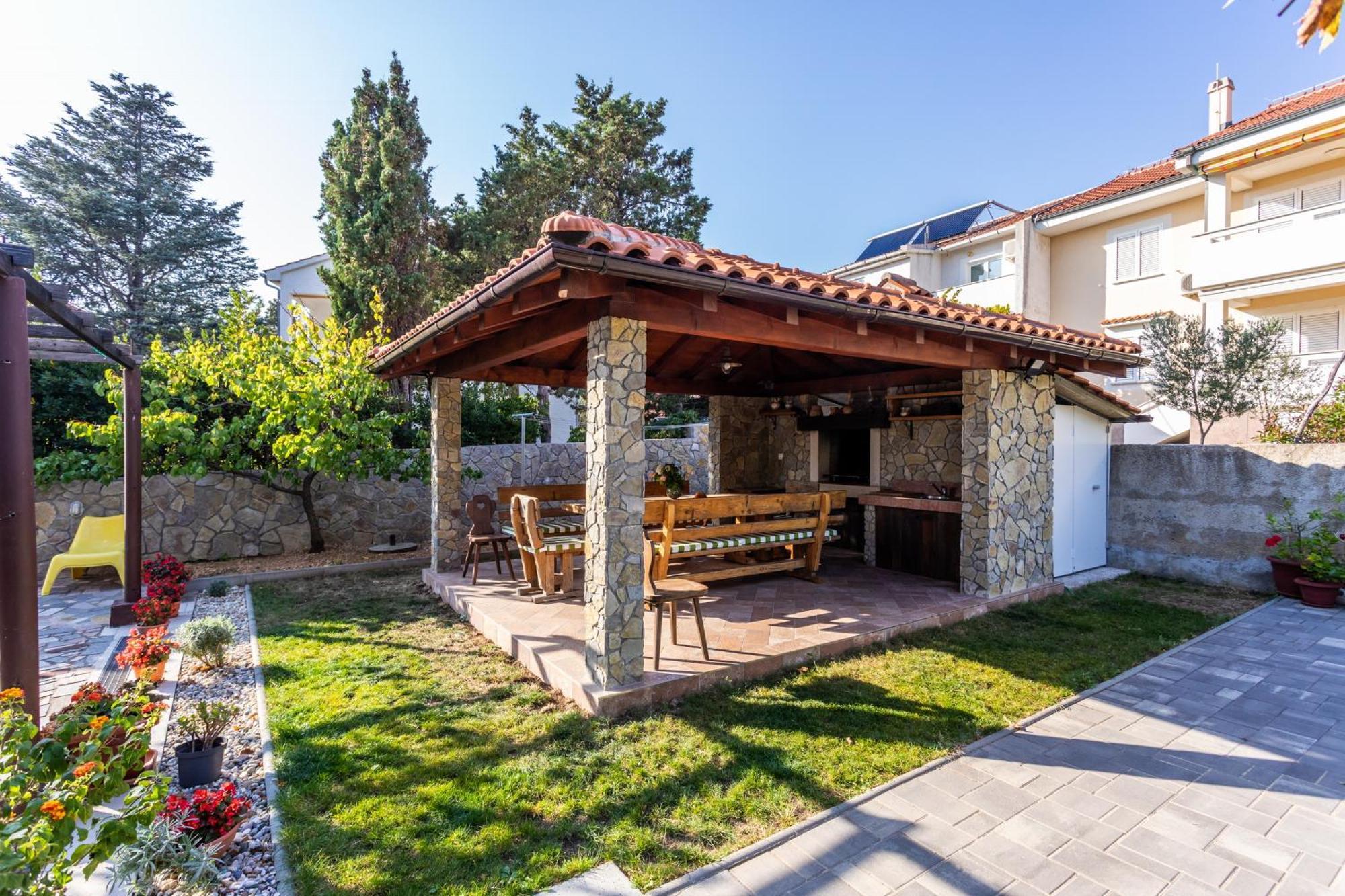 Apartmani Velnic Baška Esterno foto